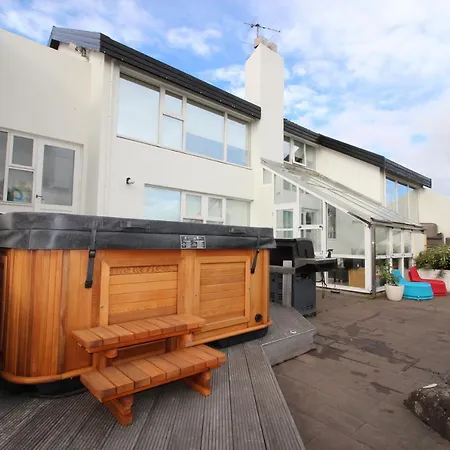 Luxury Villa Reykjavik